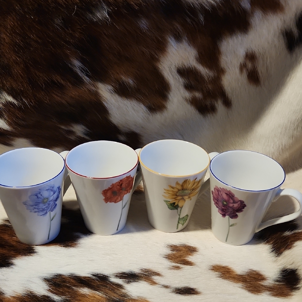 Muti Floral Mug Set - Multicolor